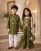 Festive Twinning set 